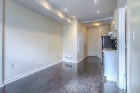 02 - 180 Carlton St, House attached with 2 bedrooms, 2 bathrooms and 0 parking in Toronto ON | Image 15