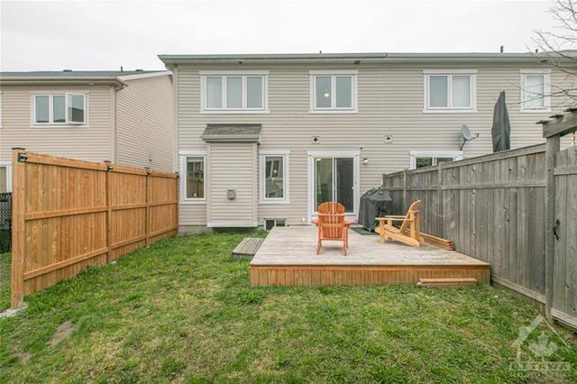 206 Aquilo Crescent, Townhouse with 3 bedrooms, 3 bathrooms and 2 parking in Ottawa ON | Image 30