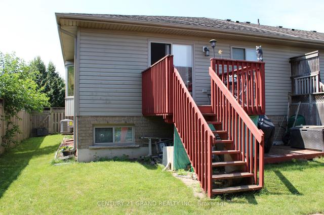 594 Grey St, House attached with 2 bedrooms, 2 bathrooms and 2 parking in Brantford ON | Image 10
