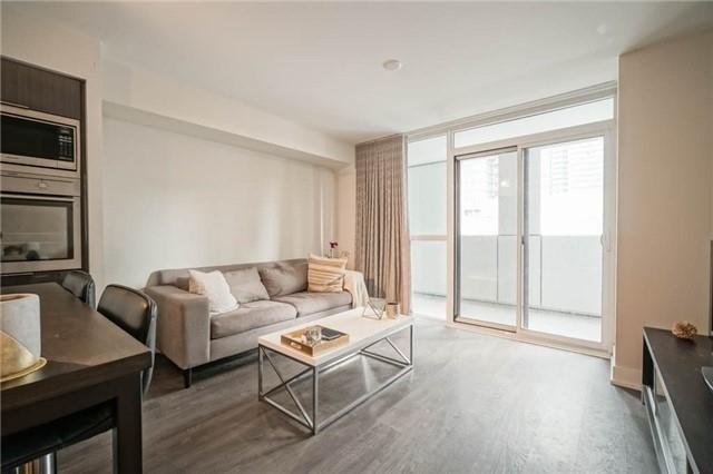 711 - 318 Richmond St W, Condo with 1 bedrooms, 1 bathrooms and 1 parking in Toronto ON | Image 7