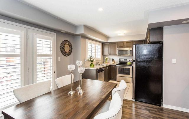 14 - 35 Hays Blvd, Townhouse with 2 bedrooms, 2 bathrooms and 152 parking in Oakville ON | Image 5