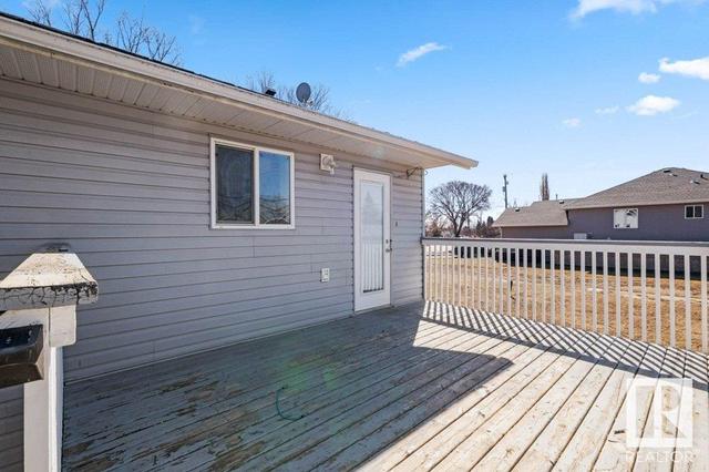 5024 50 St, House detached with 3 bedrooms, 3 bathrooms and null parking in Redwater AB | Image 29