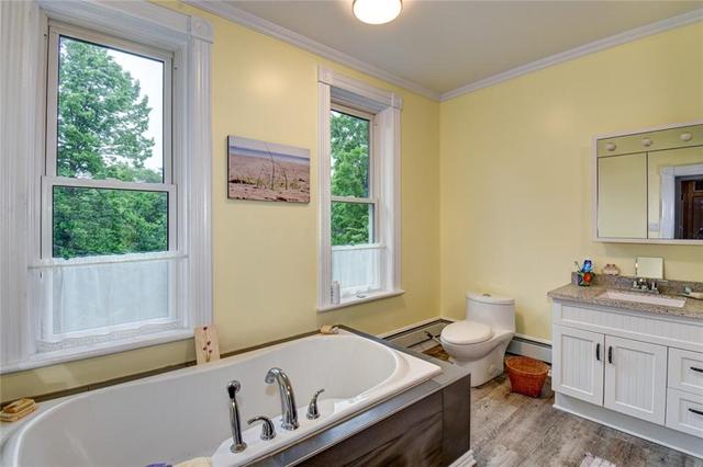 864 Church Street, House detached with 3 bedrooms, 2 bathrooms and 6 parking in Killaloe, Hagarty and Richards ON | Image 25