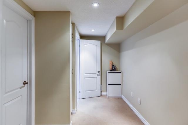 66a Finch Ave W, Townhouse with 3 bedrooms, 4 bathrooms and 2 parking in Toronto ON | Image 24