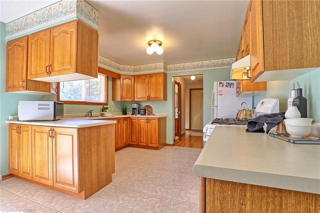 233 Charlore Park Drive, House detached with 3 bedrooms, 2 bathrooms and 12 parking in Kawartha Lakes ON | Image 26