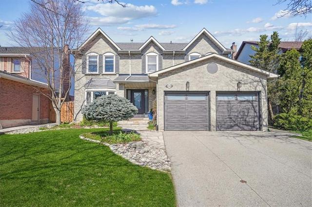2426 Butternut Crescent, House detached with 4 bedrooms, 2 bathrooms and 2 parking in Burlington ON | Image 1