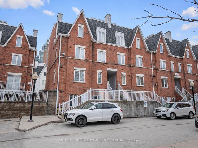 802 - 12 Sudbury St, Condo with 3 bedrooms, 1 bathrooms and 1 parking in Toronto ON | Image 1