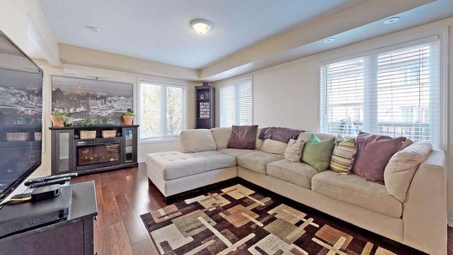 146 Louisbourg Way, Townhouse with 2 bedrooms, 3 bathrooms and 2 parking in Markham ON | Image 5