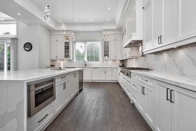334 Third Line, House detached with 4 bedrooms, 7 bathrooms and 9 parking in Oakville ON | Image 5