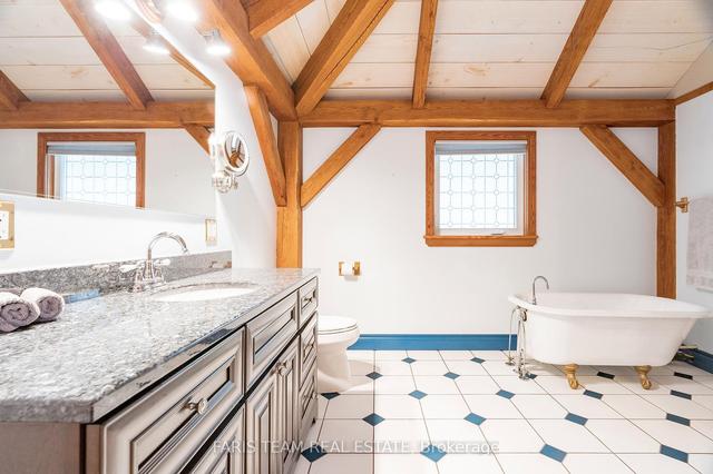 187 Champlain Rd, House detached with 3 bedrooms, 2 bathrooms and 10 parking in Penetanguishene ON | Image 14