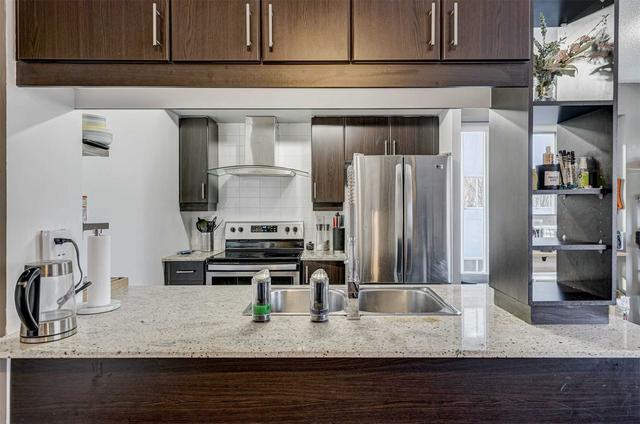502 - 25 Town Centre Crt, Condo with 2 bedrooms, 2 bathrooms and 1 parking in Toronto ON | Image 4