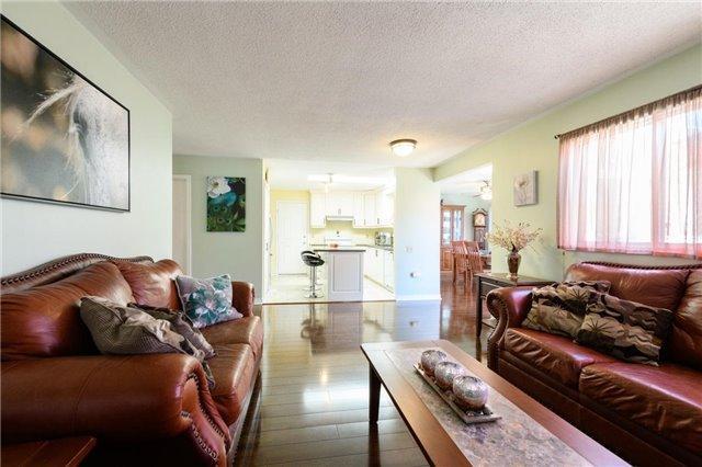 232 Silverbirch Blvd, Condo with 2 bedrooms, 2 bathrooms and 1 parking in Hamilton ON | Image 4