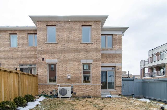84 Luzon Ave, House attached with 4 bedrooms, 3 bathrooms and 2 parking in Markham ON | Image 20