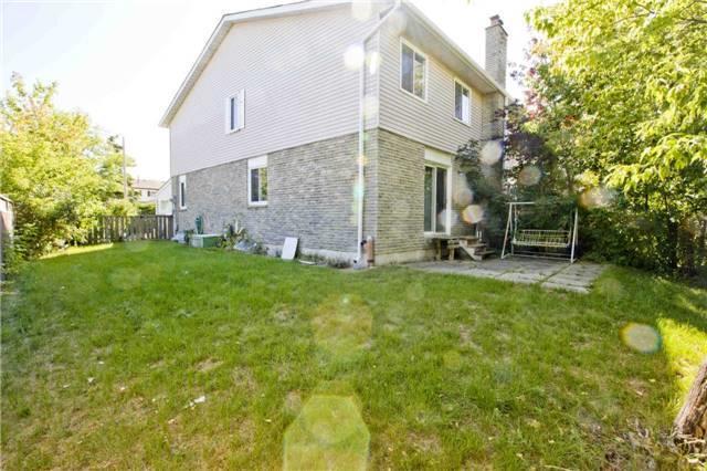 104 Rakewood Cres, House semidetached with 4 bedrooms, 3 bathrooms and 2 parking in Toronto ON | Image 19