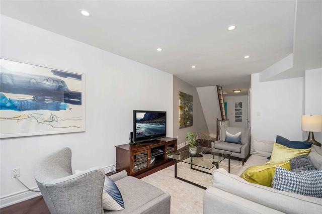 291 David Dunlap Circ, House attached with 3 bedrooms, 3 bathrooms and 3 parking in Toronto ON | Image 10