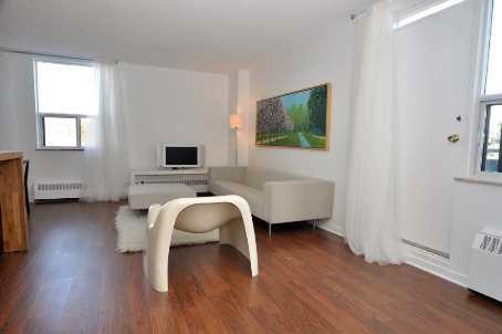 404 - 49 Queen St E, Condo with 3 bedrooms, 2 bathrooms and 1 parking in Mississippi Mills ON | Image 4