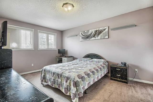 38 Pickett Cres, House detached with 4 bedrooms, 4 bathrooms and 5 parking in Richmond Hill ON | Image 18