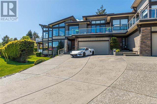 10364 Allbay Rd, House detached with 4 bedrooms, 3 bathrooms and 6 parking in Sidney BC | Image 33