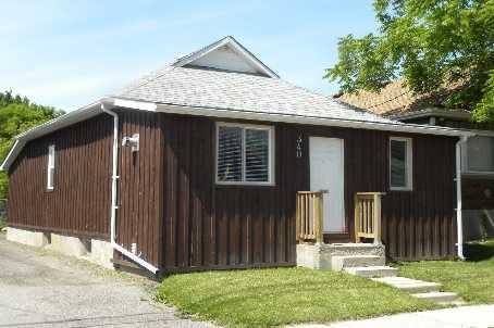 340 Olive Ave, House detached with 3 bedrooms, 1 bathrooms and 4 parking in Oshawa ON | Image 1