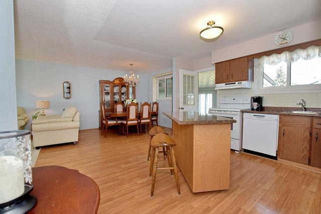 4 Lakeview Dr, House detached with 2 bedrooms, 2 bathrooms and 4 parking in Scugog ON | Image 9