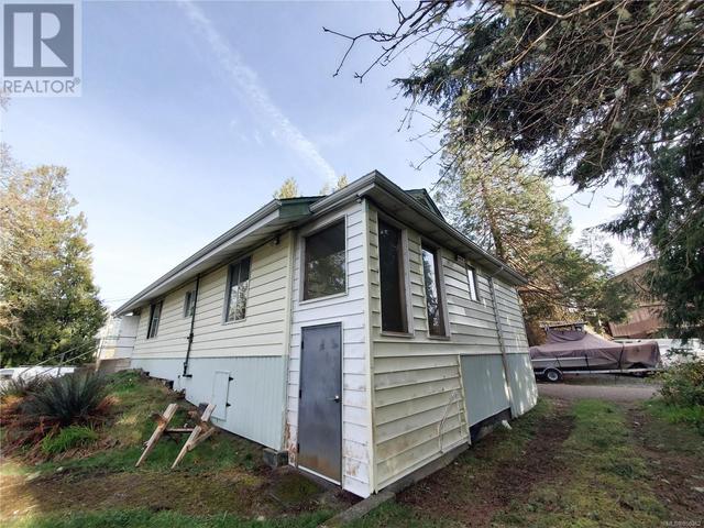 171 1st St, House detached with 6 bedrooms, 1 bathrooms and 3 parking in Tofino BC | Image 16