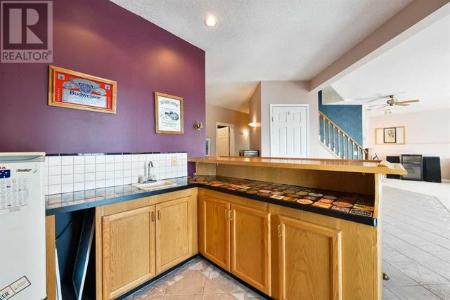 2281 Sirocco Drive Sw, House detached with 3 bedrooms, 2 bathrooms and 4 parking in Calgary AB | Image 45