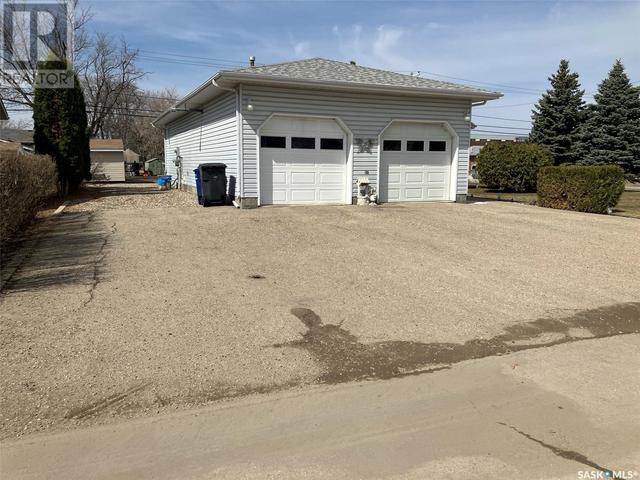 1125 1st Street W, House detached with 4 bedrooms, 3 bathrooms and null parking in Carrot River SK | Image 3