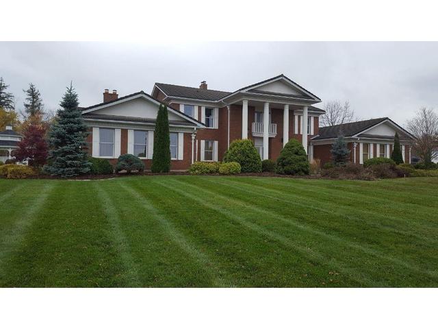 5360 Royal Manor Drive, House detached with 7 bedrooms, 4 bathrooms and 9 parking in Niagara Falls ON | Image 1