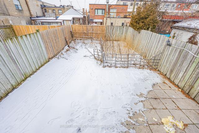228 Robina Ave, House detached with 3 bedrooms, 2 bathrooms and 5 parking in Toronto ON | Image 14