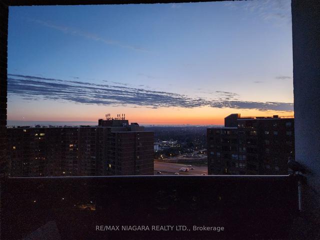 2102ph2 - 625 The West Mall, Condo with 3 bedrooms, 2 bathrooms and 1 parking in Toronto ON | Image 30