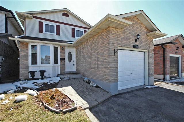 2378 Holyhead Dr, House detached with 3 bedrooms, 3 bathrooms and 2 parking in Burlington ON | Image 2