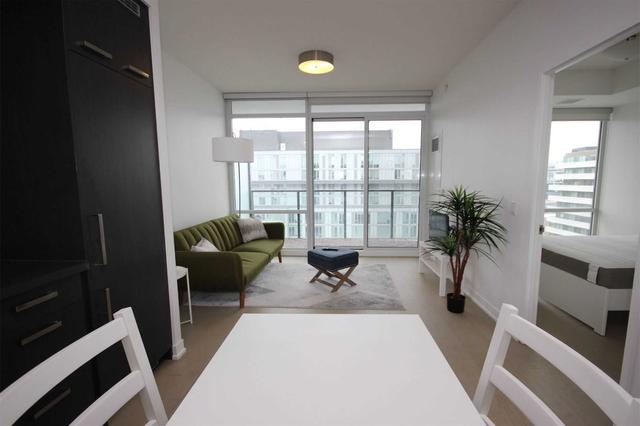 n1004 - 455 Front St E, Condo with 1 bedrooms, 1 bathrooms and 0 parking in Toronto ON | Image 2