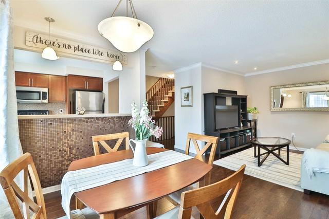 651 Frank Pl, House attached with 2 bedrooms, 2 bathrooms and 3 parking in Milton ON | Image 4