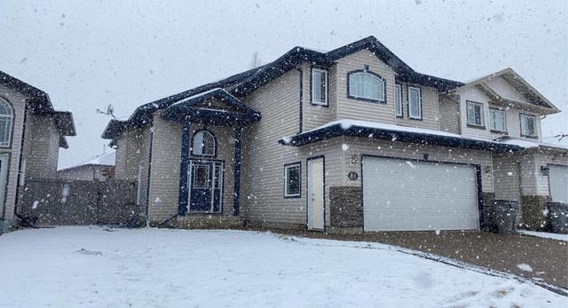81 Pinnacle Heights, House detached with 4 bedrooms, 3 bathrooms and 4 parking in Grande Prairie AB | Image 1