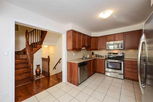 94 Suitor Crt, House attached with 2 bedrooms, 2 bathrooms and 2 parking in Milton ON | Image 7