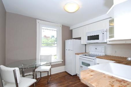 upper - 365 Howland Ave, House detached with 1 bedrooms, 1 bathrooms and 1 parking in Toronto ON | Image 3