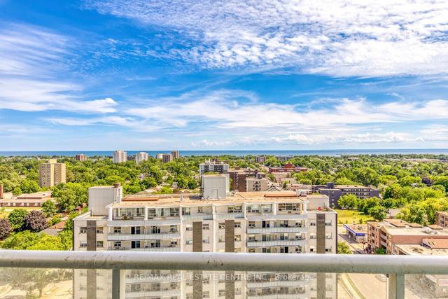 1309 - 55 Speers Rd, Condo with 2 bedrooms, 2 bathrooms and 1 parking in Oakville ON | Image 10