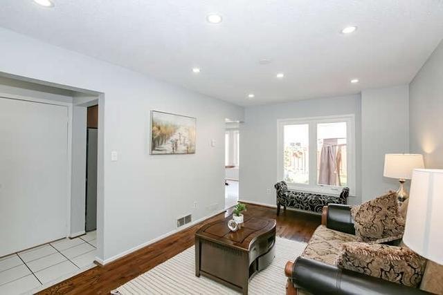 32 Forrester Dr E, House detached with 4 bedrooms, 4 bathrooms and 5 parking in Brampton ON | Image 4