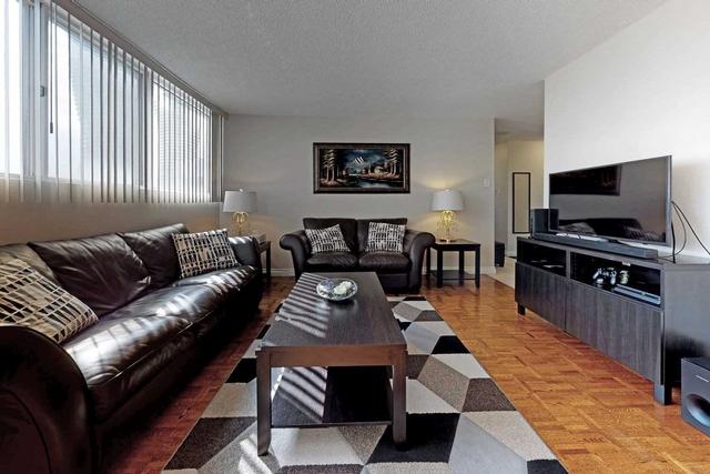 sph4 - 3700 Kaneff Cres, Condo with 2 bedrooms, 2 bathrooms and 2 parking in Mississauga ON | Image 25