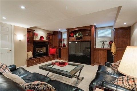 1013 Dell Crt, House detached with 4 bedrooms, 4 bathrooms and 4 parking in Burlington ON | Image 8