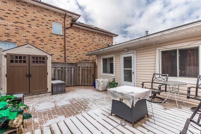 208 Bay St N, House semidetached with 3 bedrooms, 1 bathrooms and 0 parking in Hamilton ON | Image 17