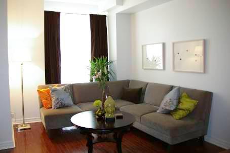 unit 3 - 6 Wellesley Pl N, House attached with 2 bedrooms, 3 bathrooms and null parking in Toronto ON | Image 2