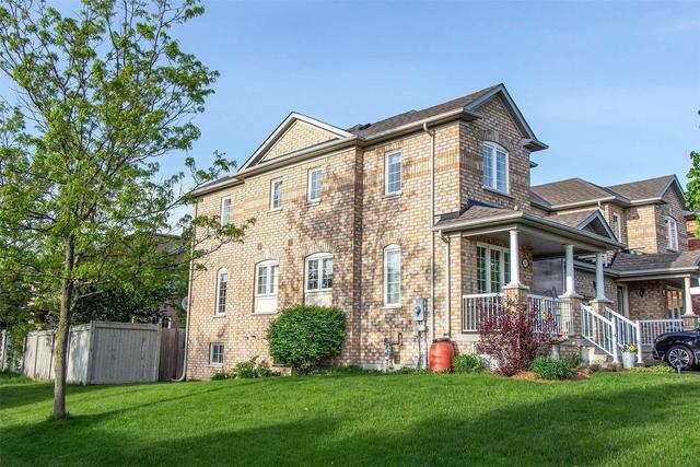 130 Aspenwood Dr, House semidetached with 3 bedrooms, 3 bathrooms and 2 parking in Newmarket ON | Image 23