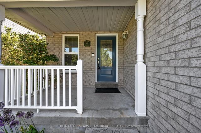 40 Burnaby Dr, House detached with 3 bedrooms, 2 bathrooms and 4 parking in Georgina ON | Image 16