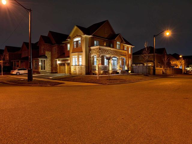 43 Angelgate Rd, House detached with 4 bedrooms, 5 bathrooms and 4 parking in Brampton ON | Image 23