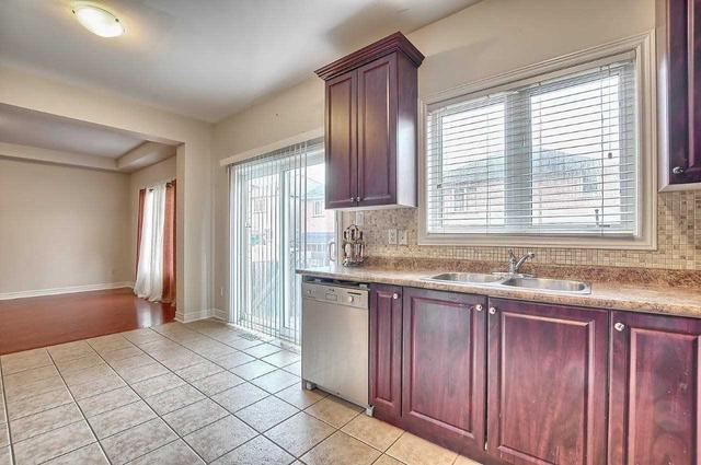 3 Silver Willow Tr, House detached with 4 bedrooms, 4 bathrooms and 6 parking in Brampton ON | Image 9