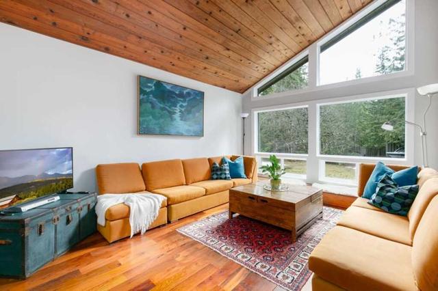 7710 Pemberton Portage Rd, House detached with 5 bedrooms, 4 bathrooms and 9 parking in Squamish Lillooet C BC | Image 16