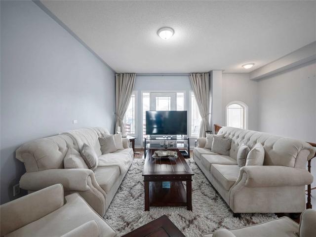 54 Saint Grace Crt, House semidetached with 3 bedrooms, 4 bathrooms and 3 parking in Brampton ON | Image 14