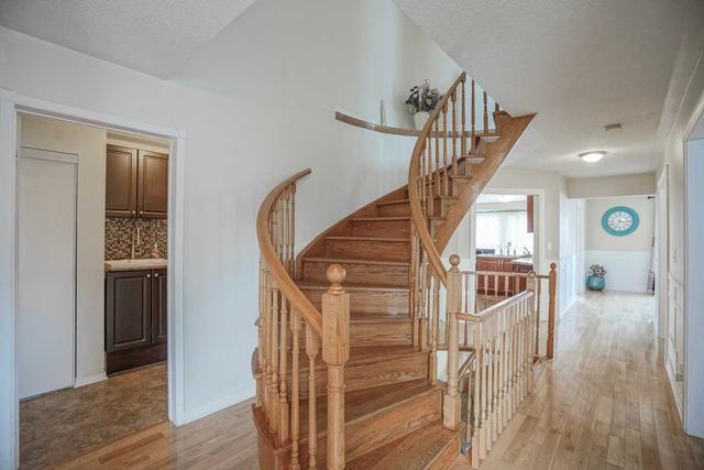 103 Hibbard Dr, House detached with 5 bedrooms, 3 bathrooms and 6 parking in Ajax ON | Image 40