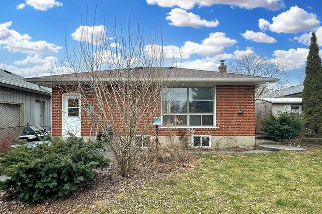 94 Wigmore Dr, House detached with 3 bedrooms, 2 bathrooms and 4 parking in Toronto ON | Image 30